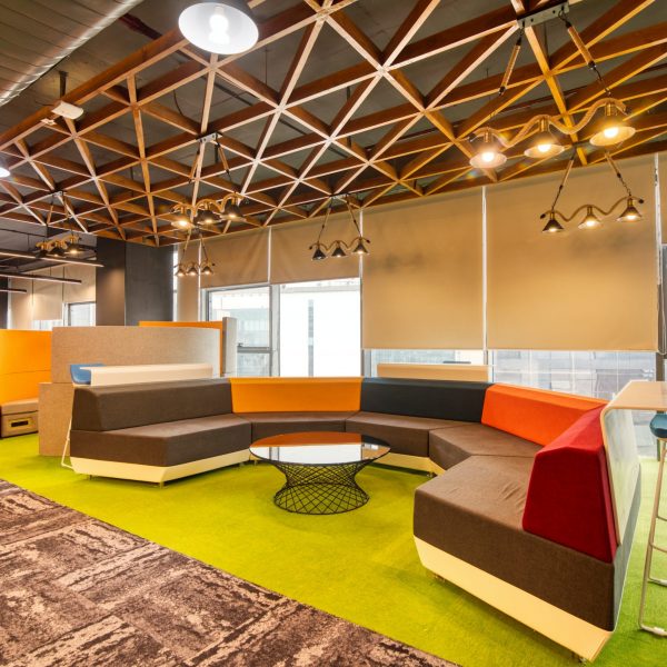 MODERN CONTEMPORARY OFFICE 1