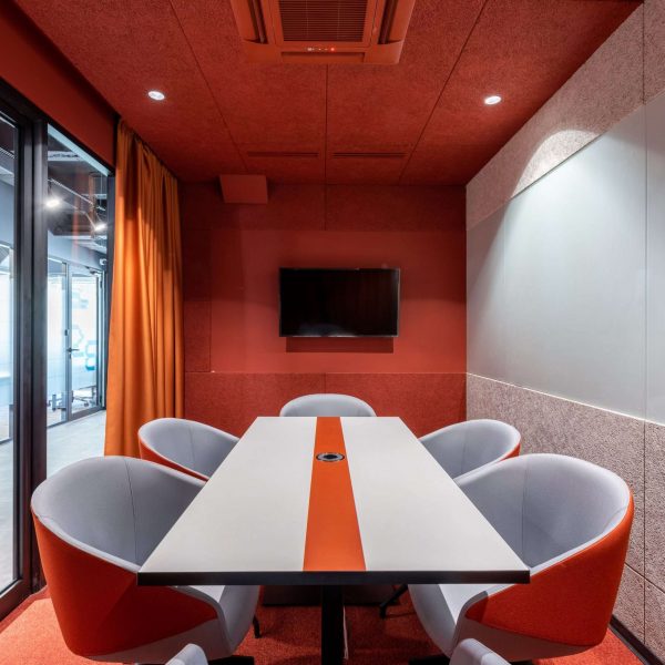 MODERN CONTEMPORARY OFFICE 6